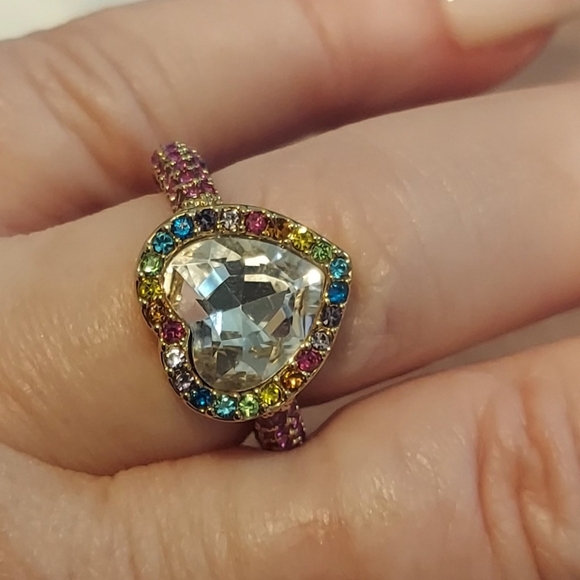 Kurt Geiger Heart Ring NWOT with Multicolor Stones Sz 7 and Earrings - Picture 6 of 7